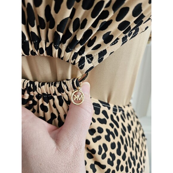 Michael Kors Convertable Cheetah Print Swimsuit Nwt Size 8 Charm Padded Cutouts - Picture 10 of 10